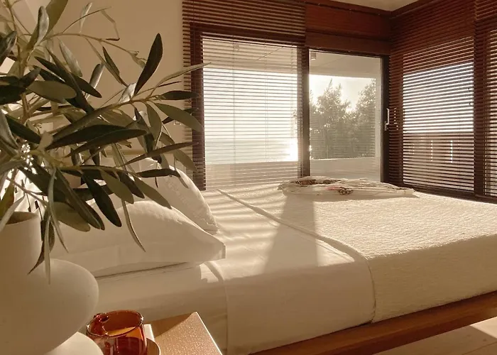 Sea Horizon Private With Panoramic Sea Views